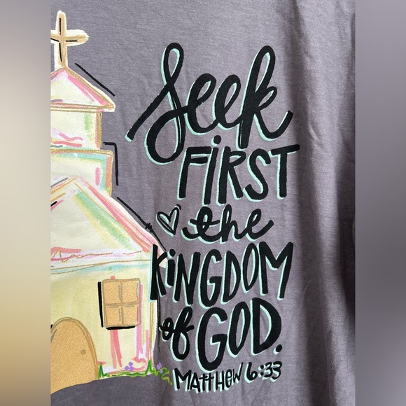 Size medium long sleeve Seek First The Kingdom of God Tee.  Like new - Picture 2 of 4